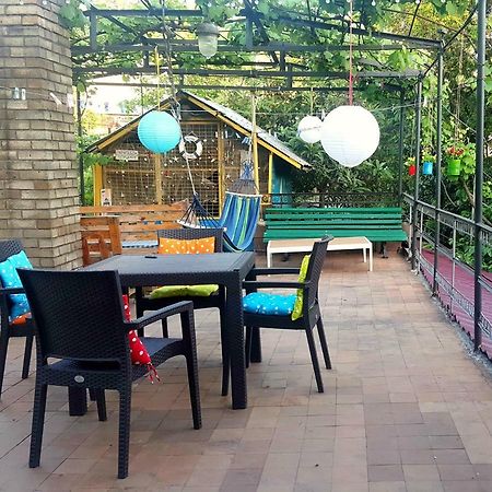 Green House In באטומי מראה חיצוני תמונה