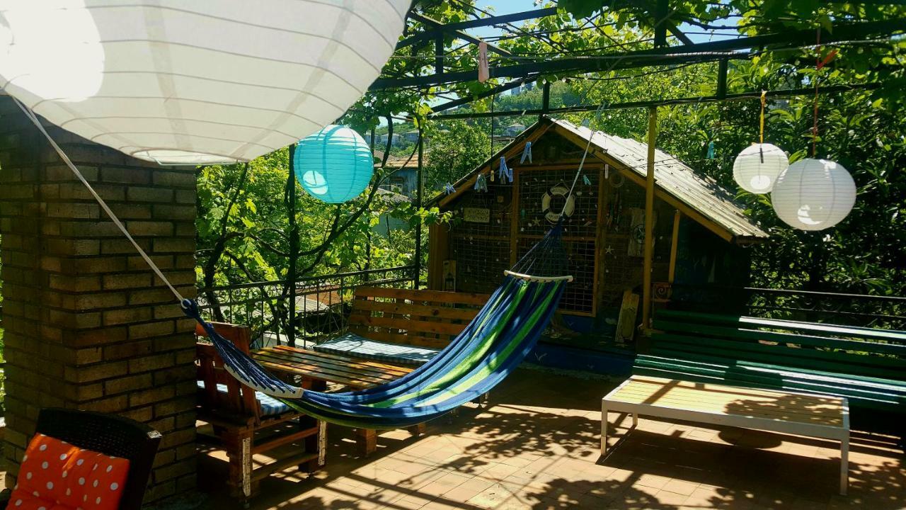 Green House In באטומי מראה חיצוני תמונה